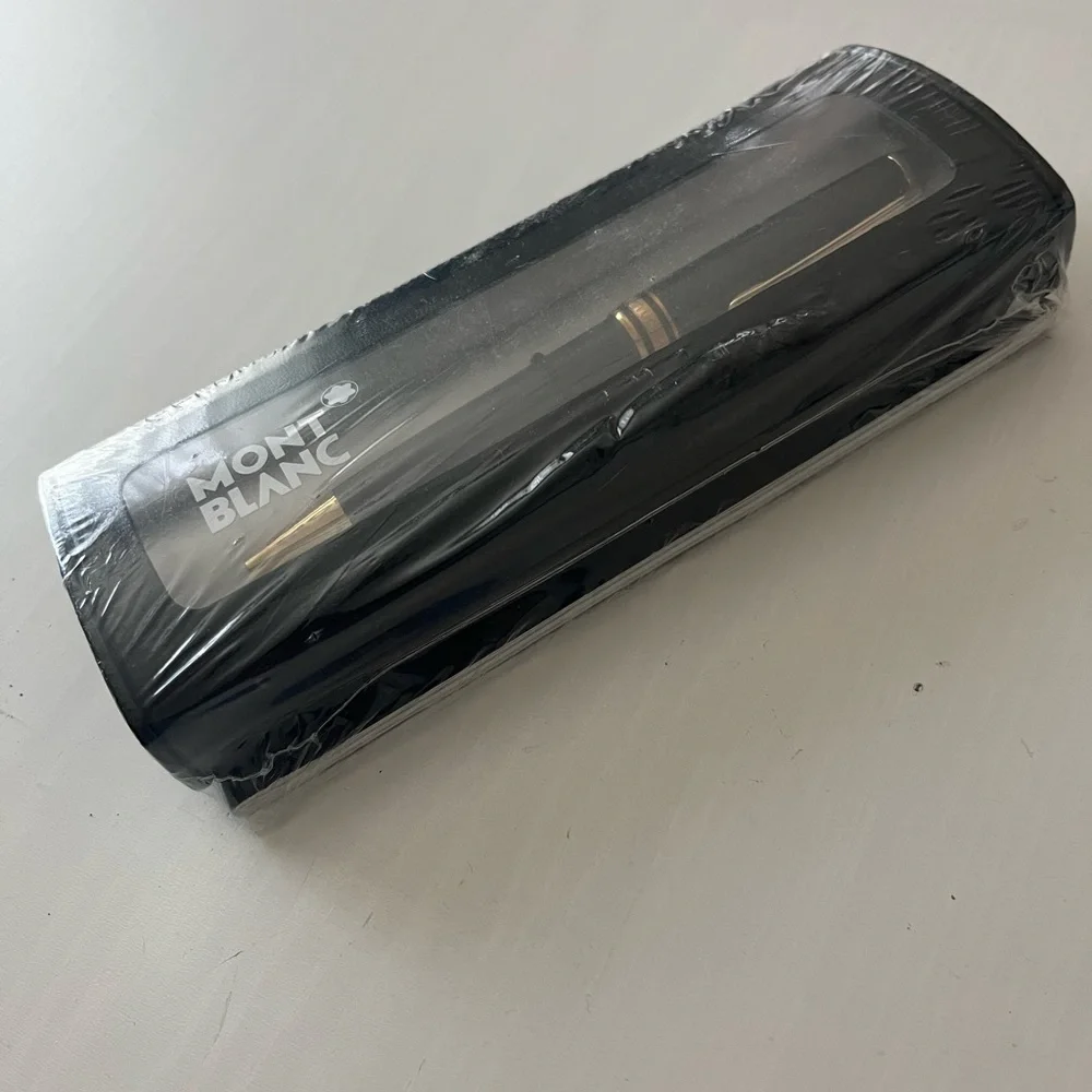 Montblanc Pen - Picture 4 of 11